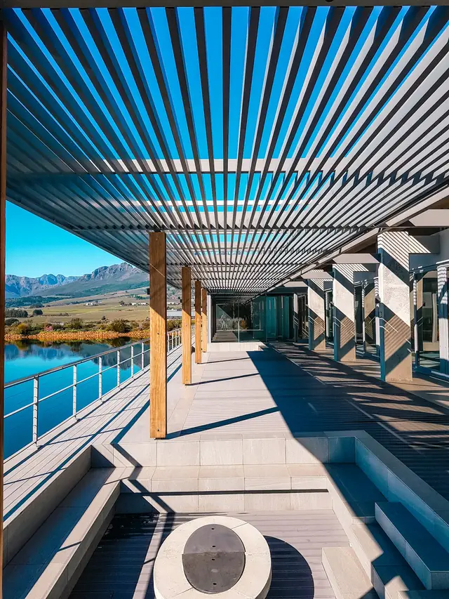 Yan Lamelli Çelik Pergola — benzer uygulama örneği